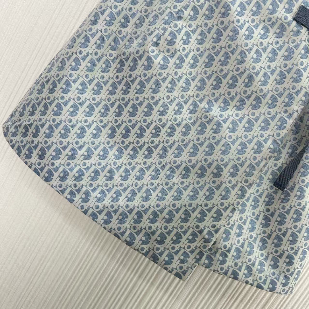 Classic monogram side skirt pants