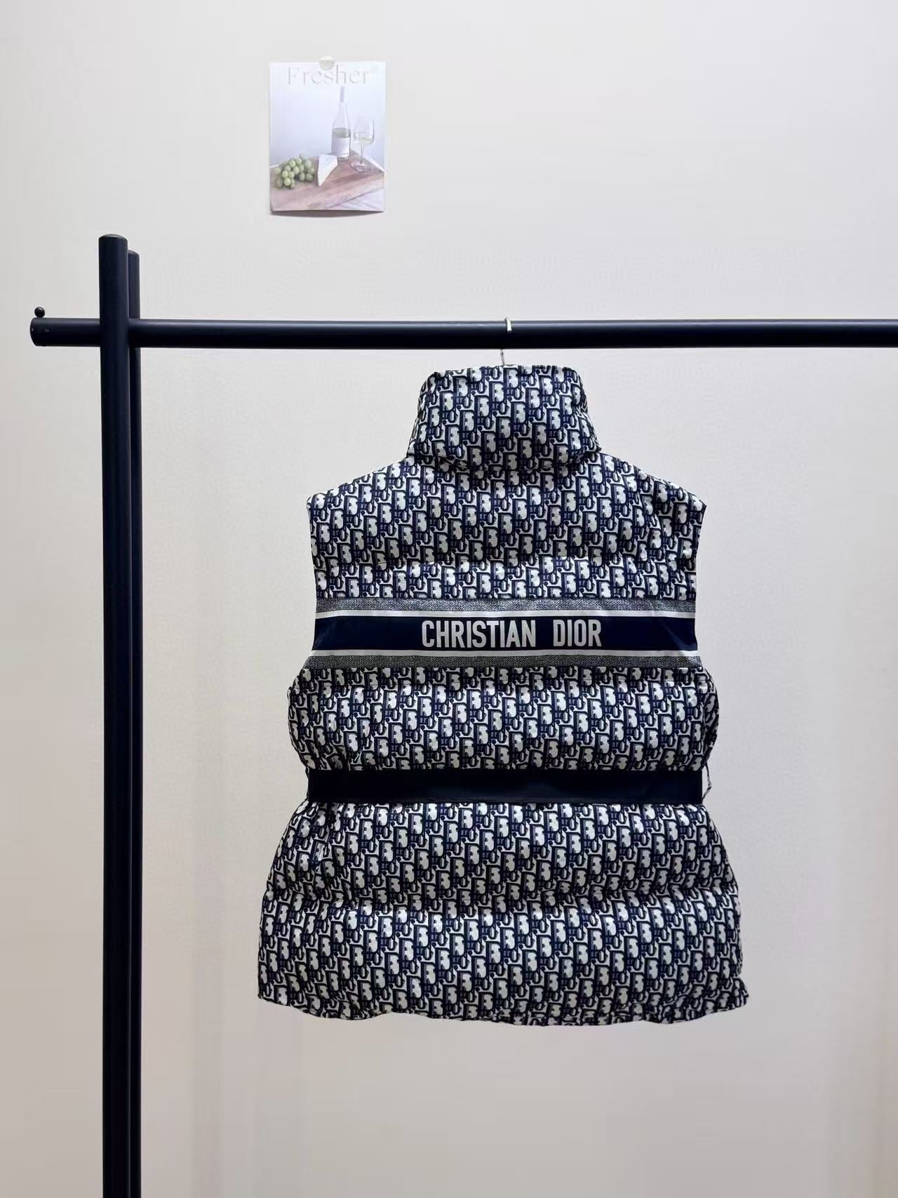 Stand collar waist vest down jacket