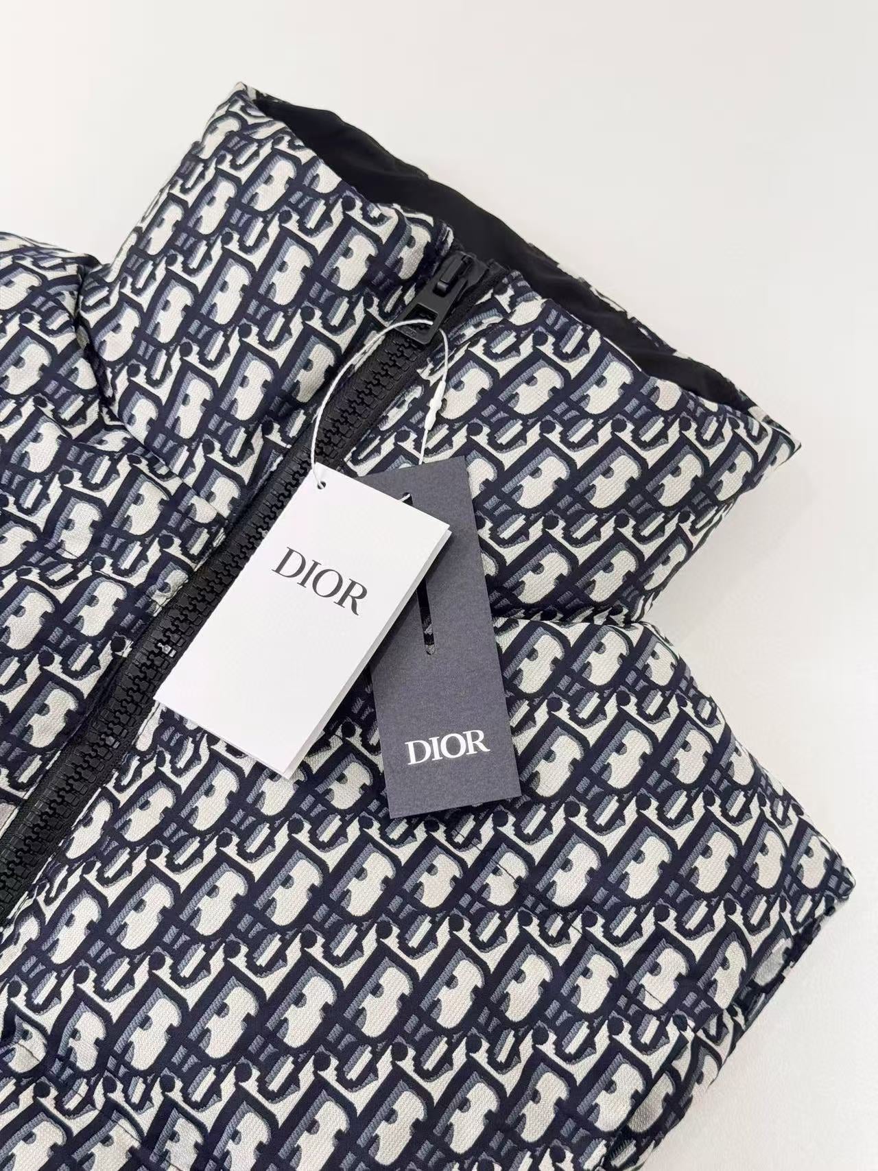 Stand collar waist vest down jacket