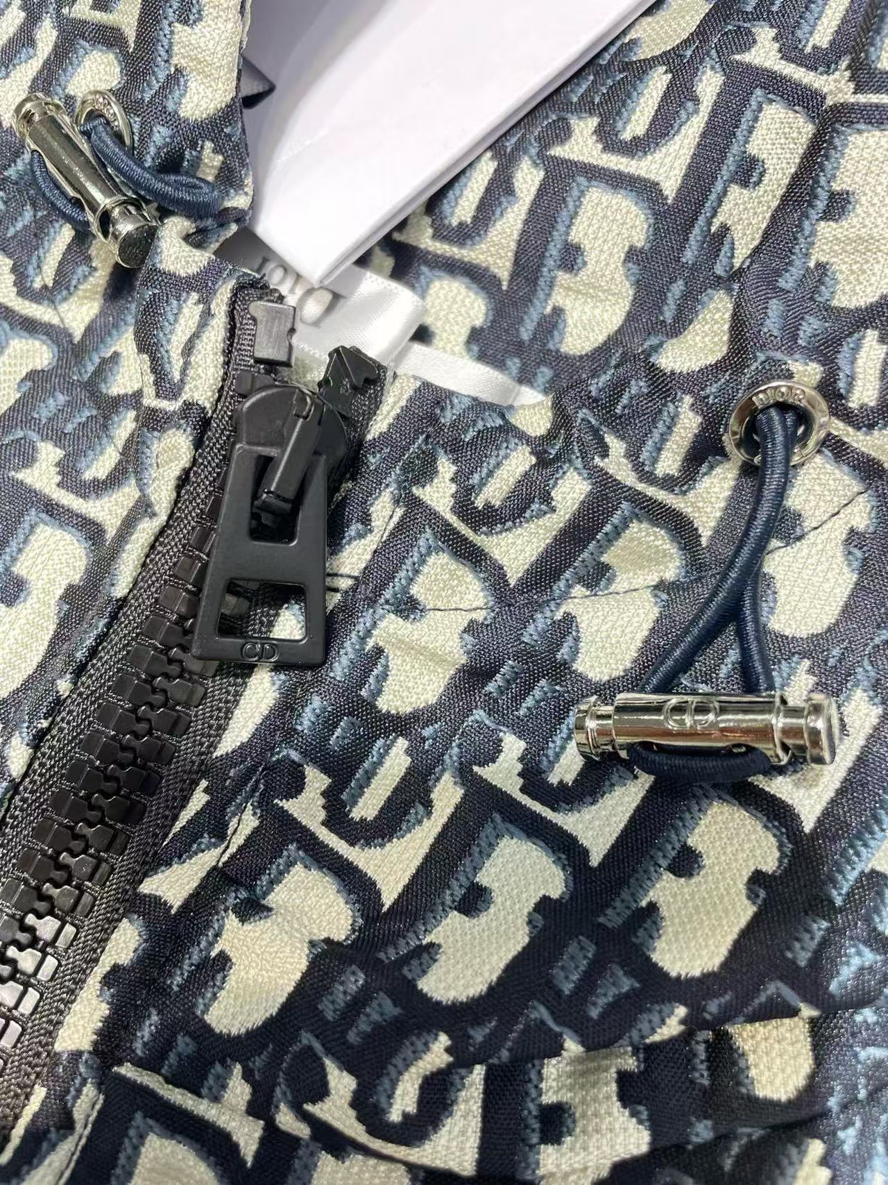 all-over print hooded jacket