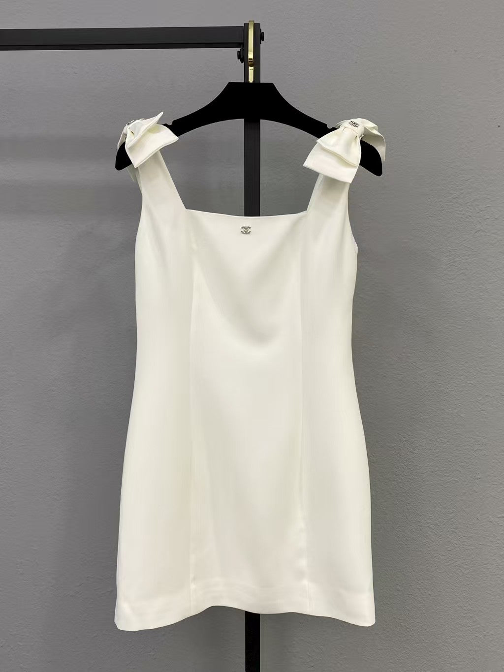 rhinestone logo bow sleeveless dress