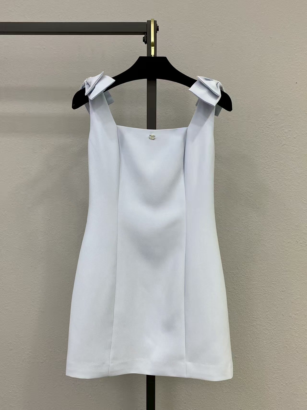 rhinestone logo bow sleeveless dress