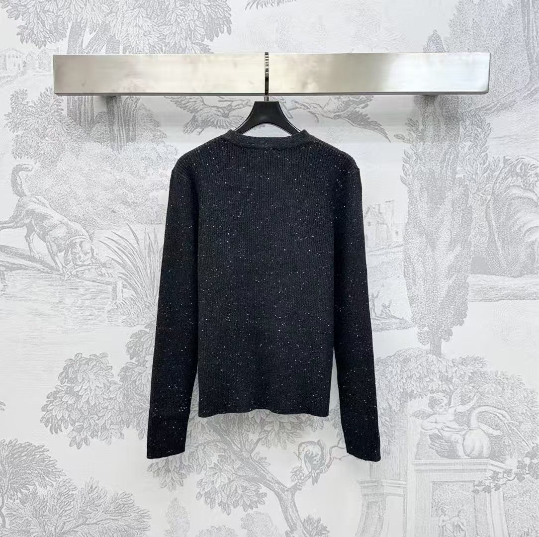 New round neck knitted cardigan