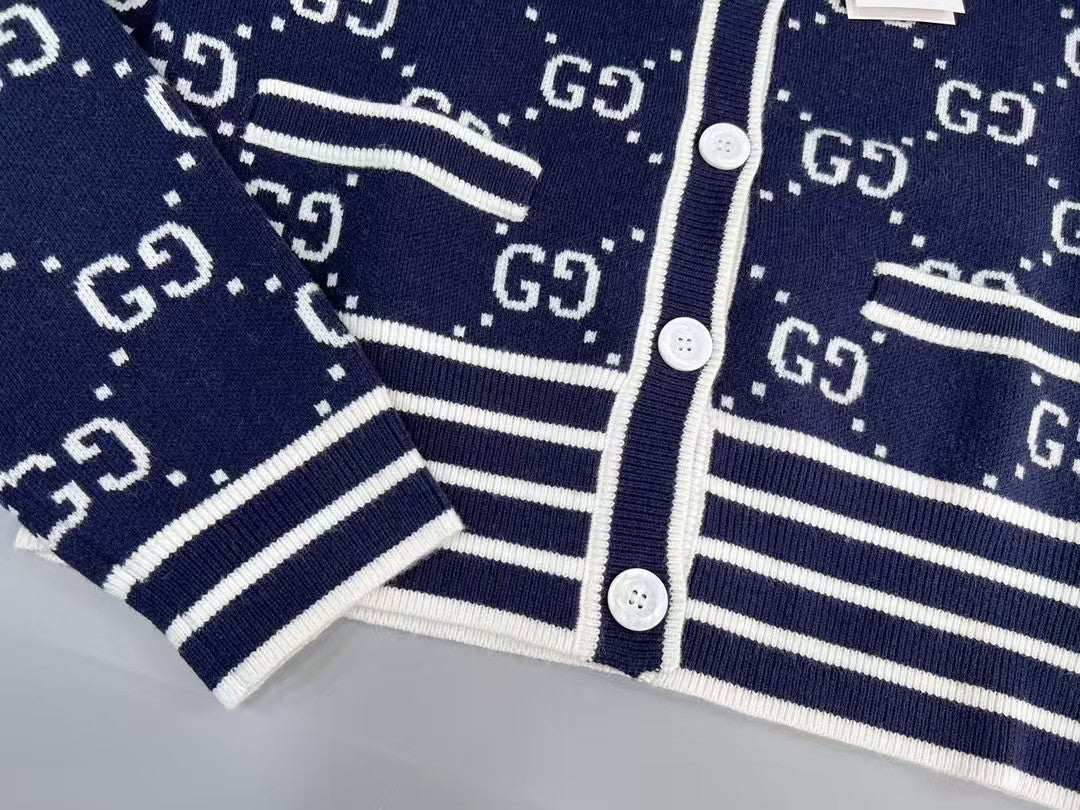 Contrast color long-sleeved cardigan