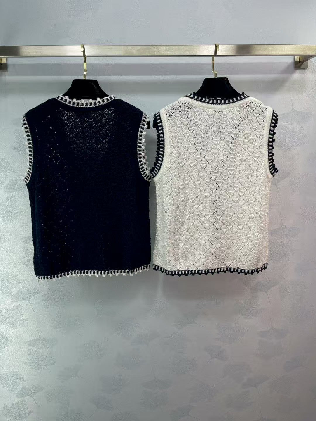 New lace knitted vest