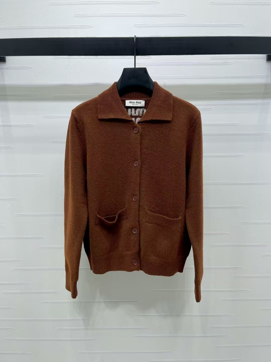 Lapel long-sleeved knitted cardigan