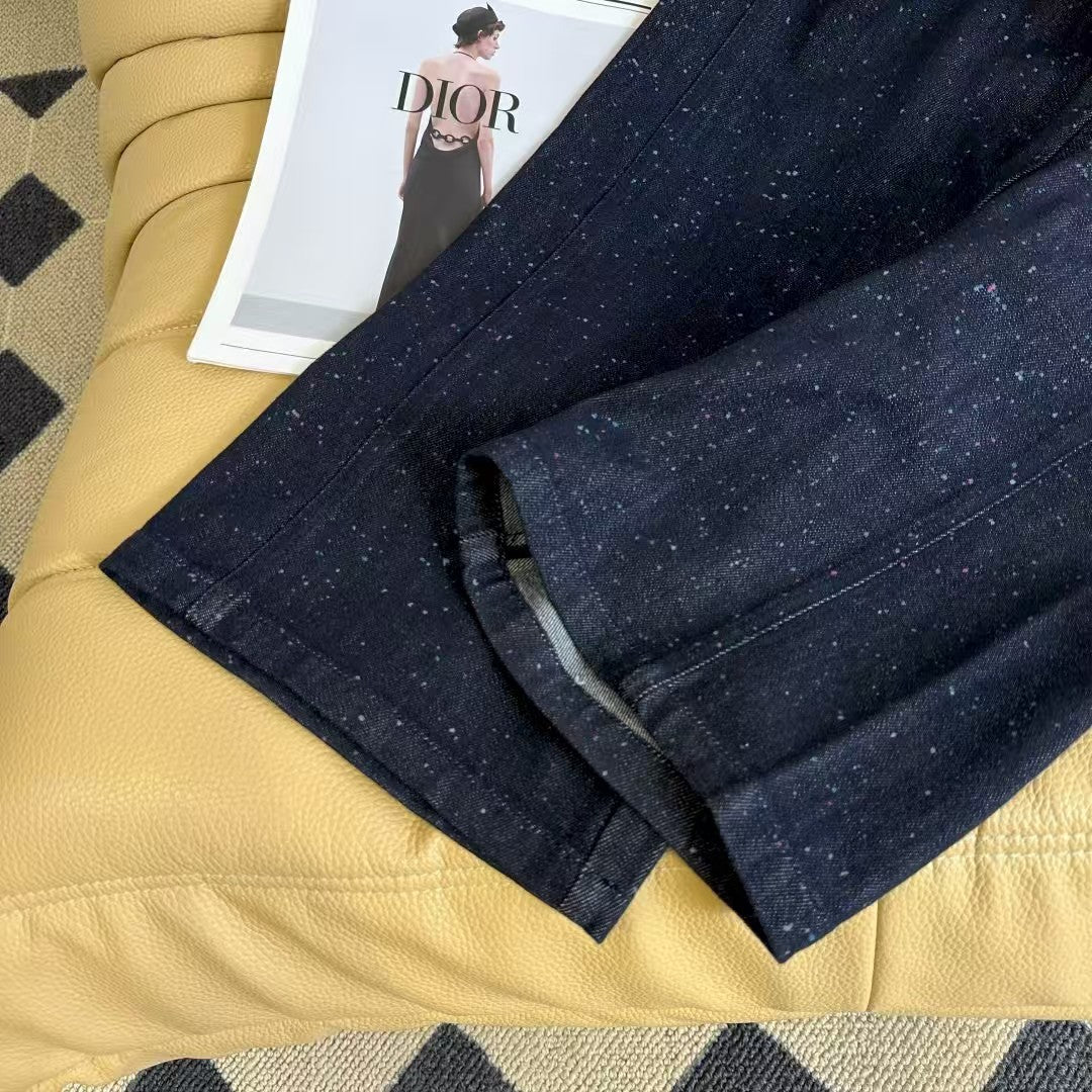 Color spray-dot raw jeans
