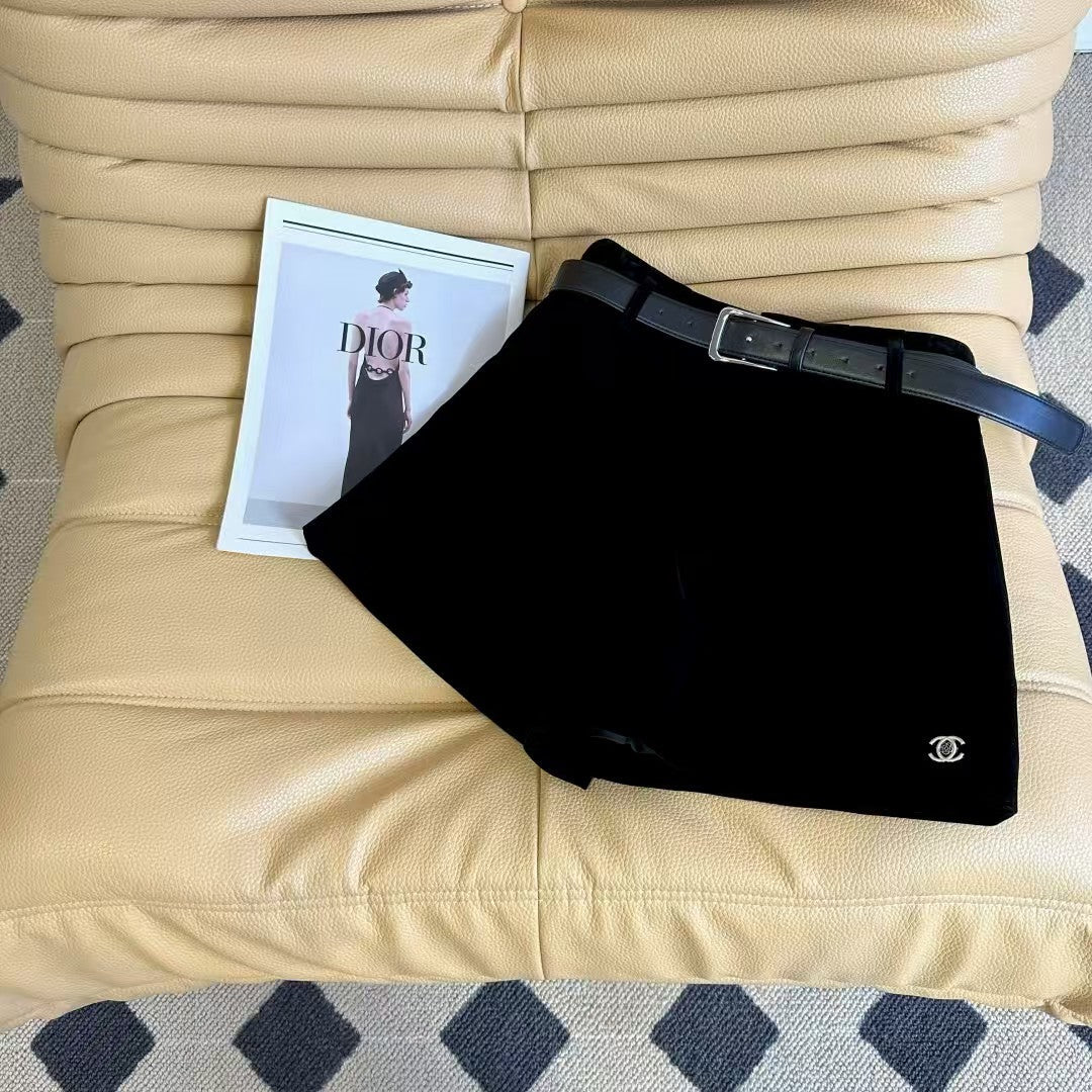 New velvet shorts