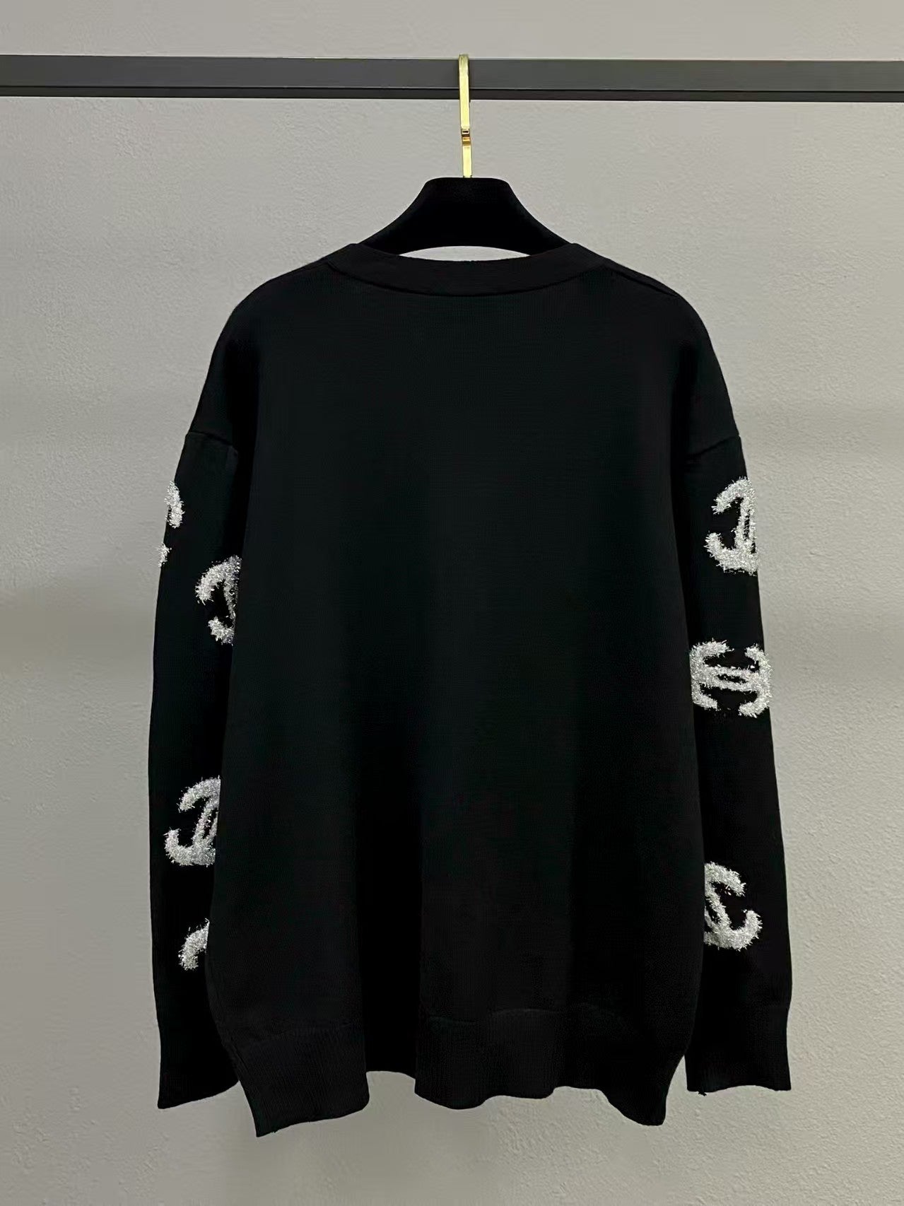 New jacquard silver logo knitted cardigan