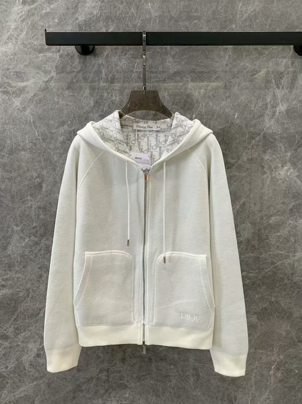 Reversible knitted jacket