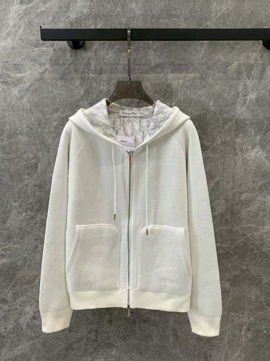 Reversible knitted jacket