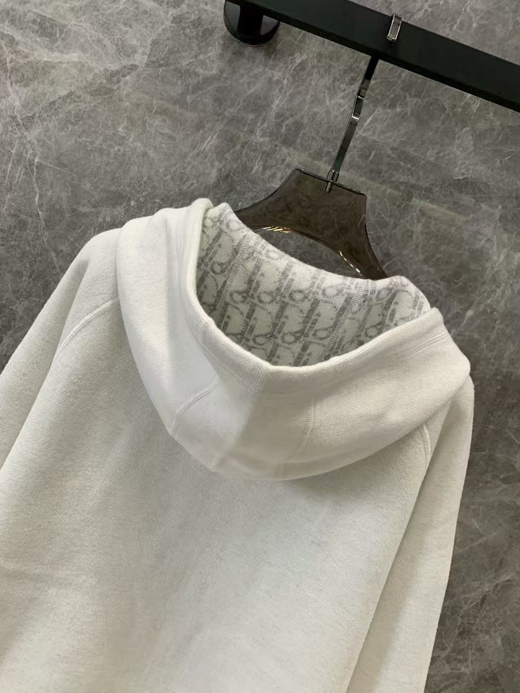 Reversible knitted jacket