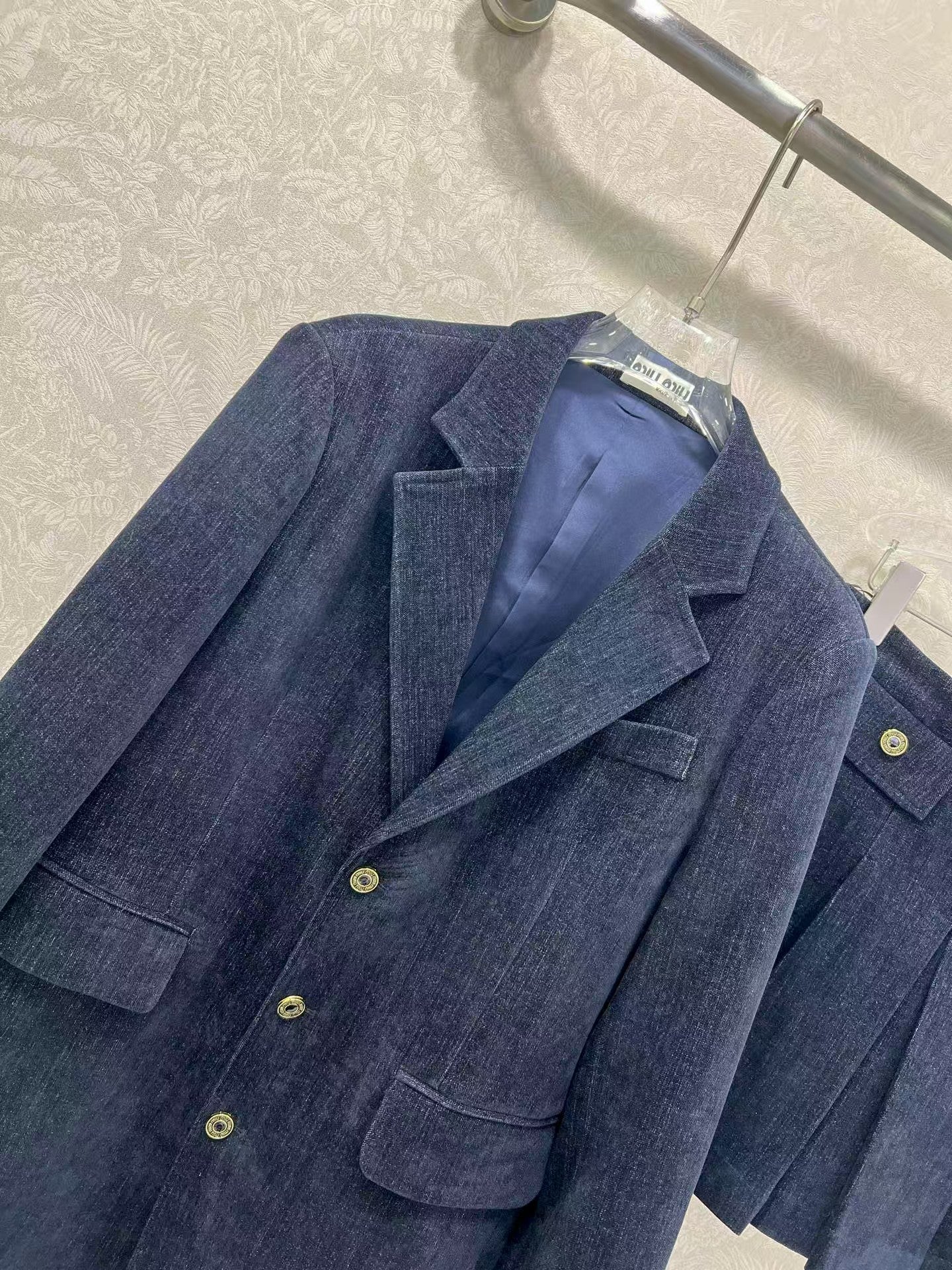 New brushed blazer and pleated skirt