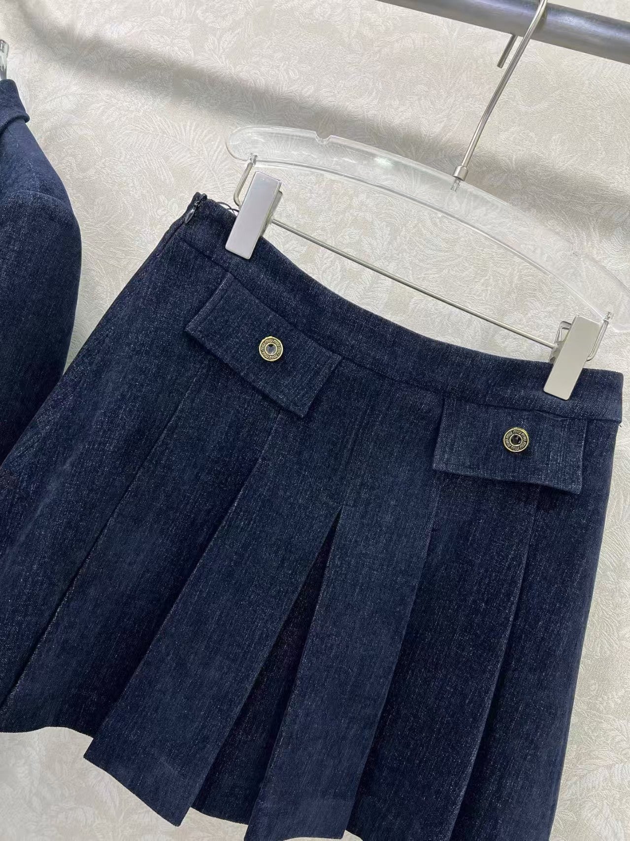 New brushed blazer and pleated skirt