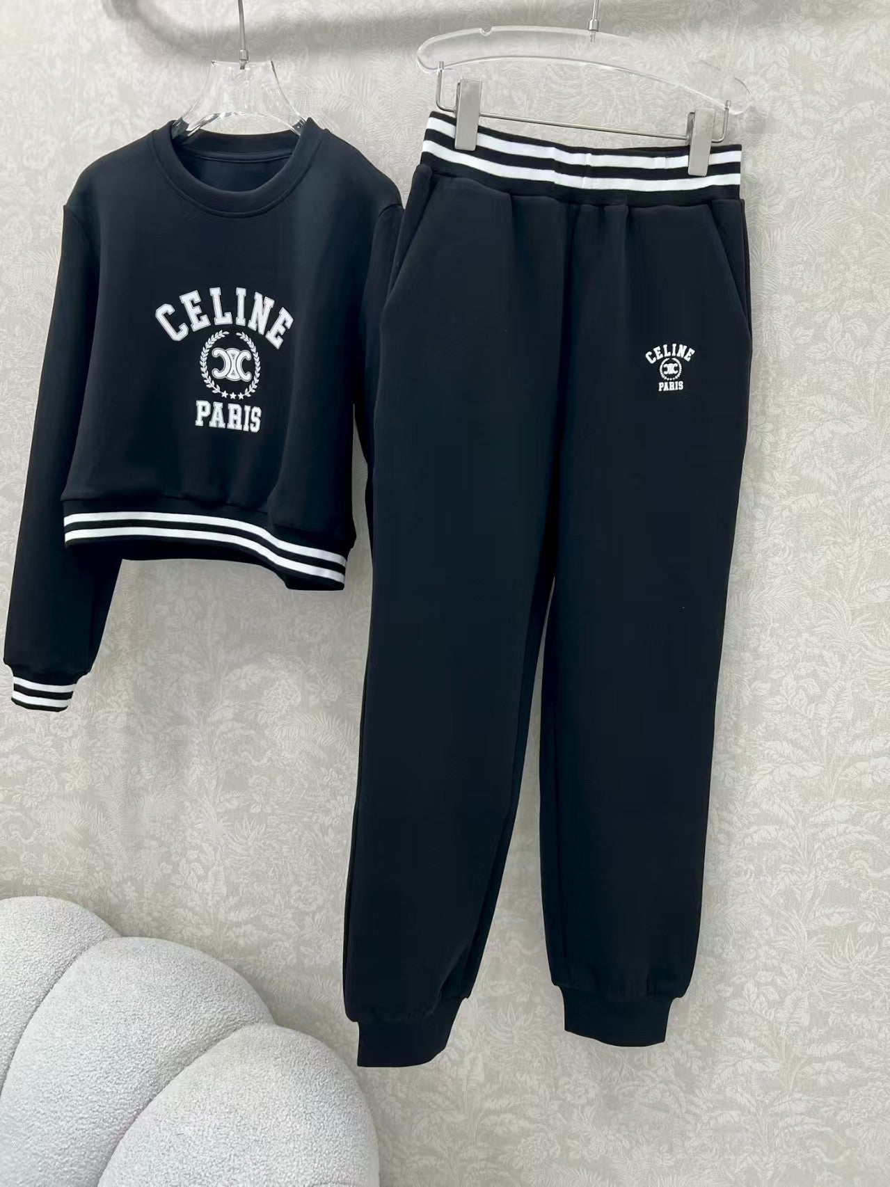 New round neck hem ribbon suit