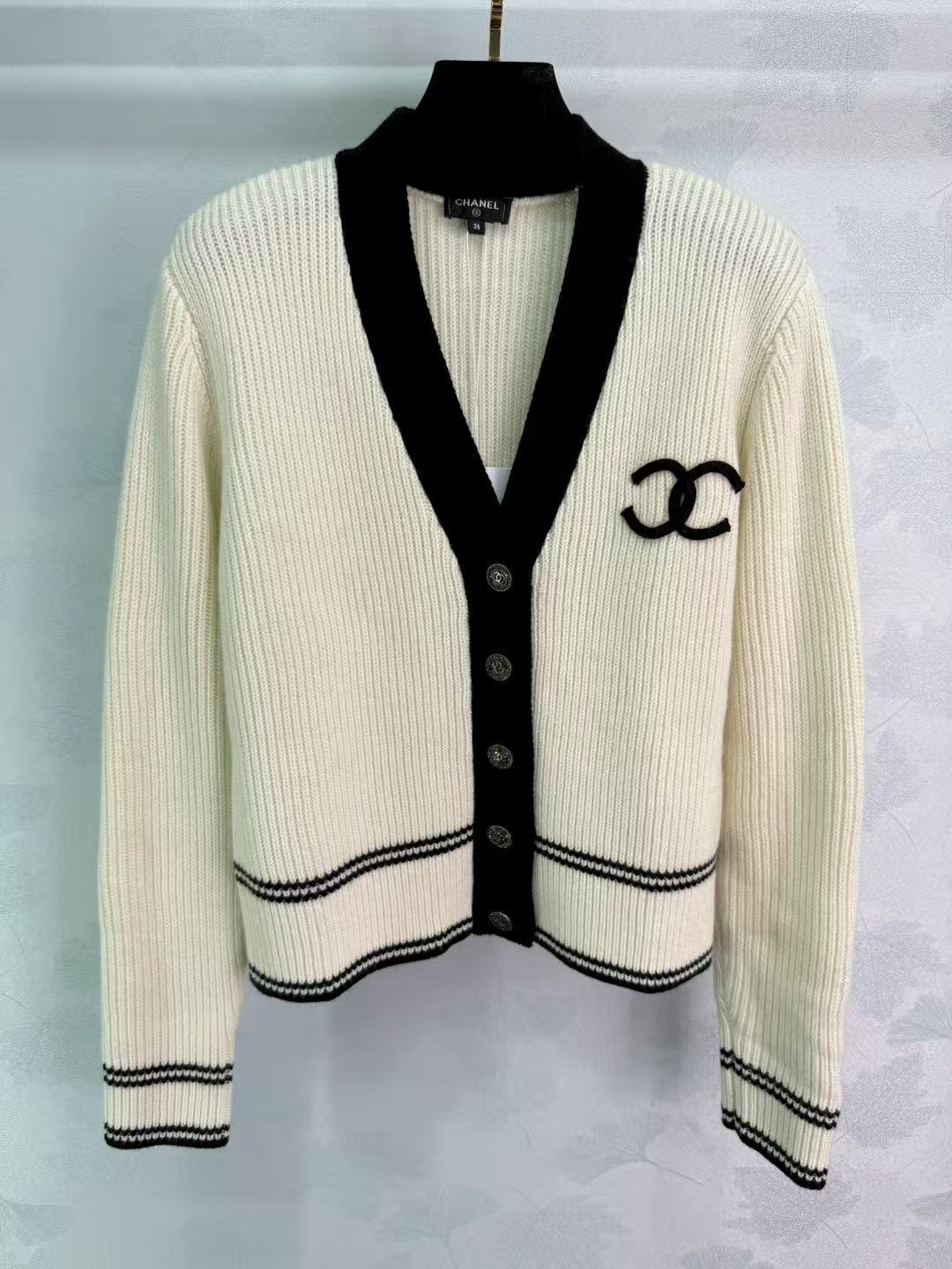 New early autumn color-block knitted cardigan