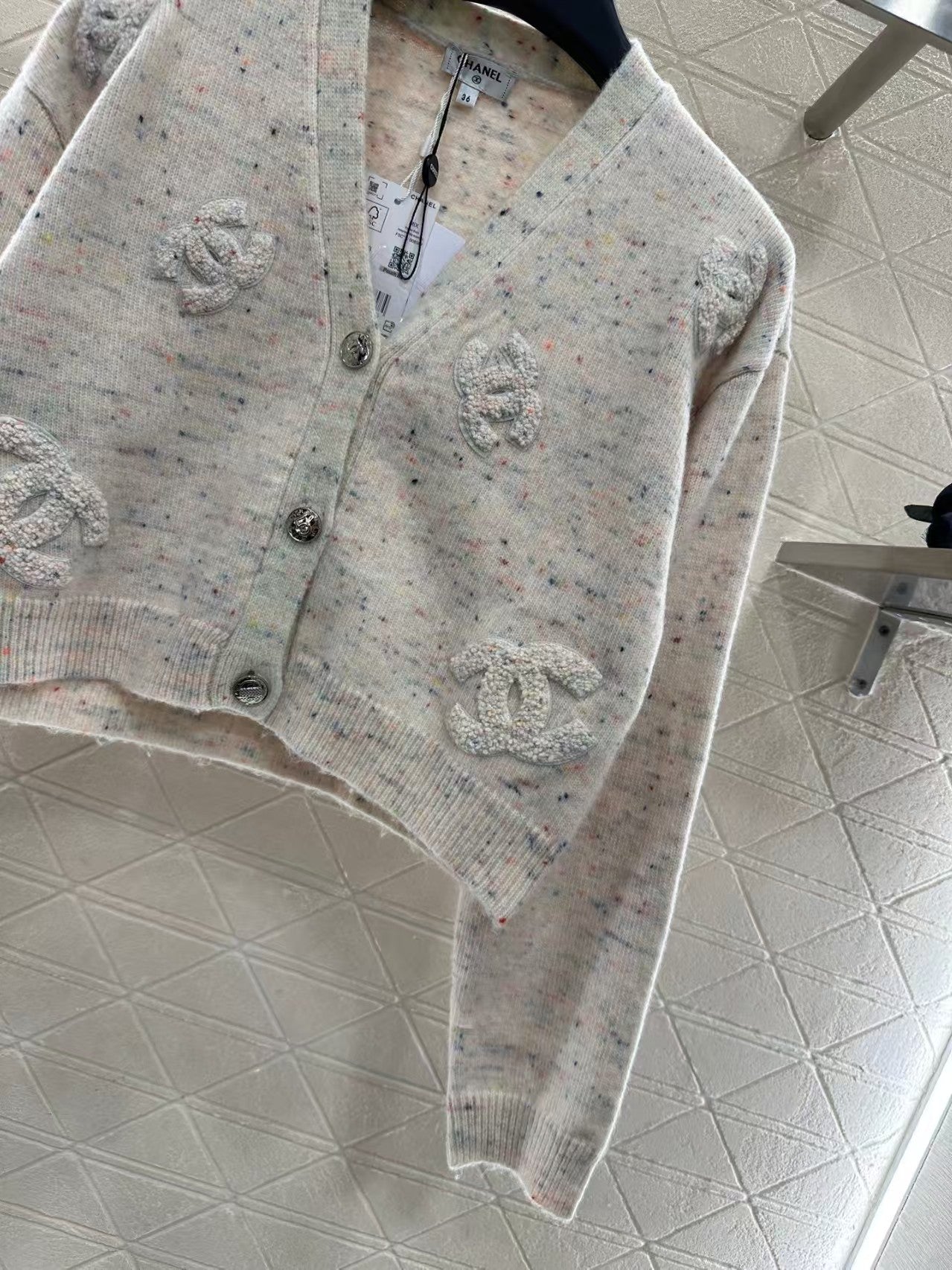 Double C knitted cardigan