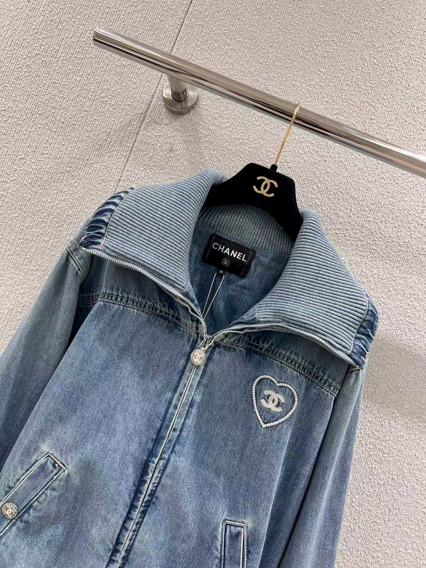 New Heart Embroidered Lapel Denim Jacket