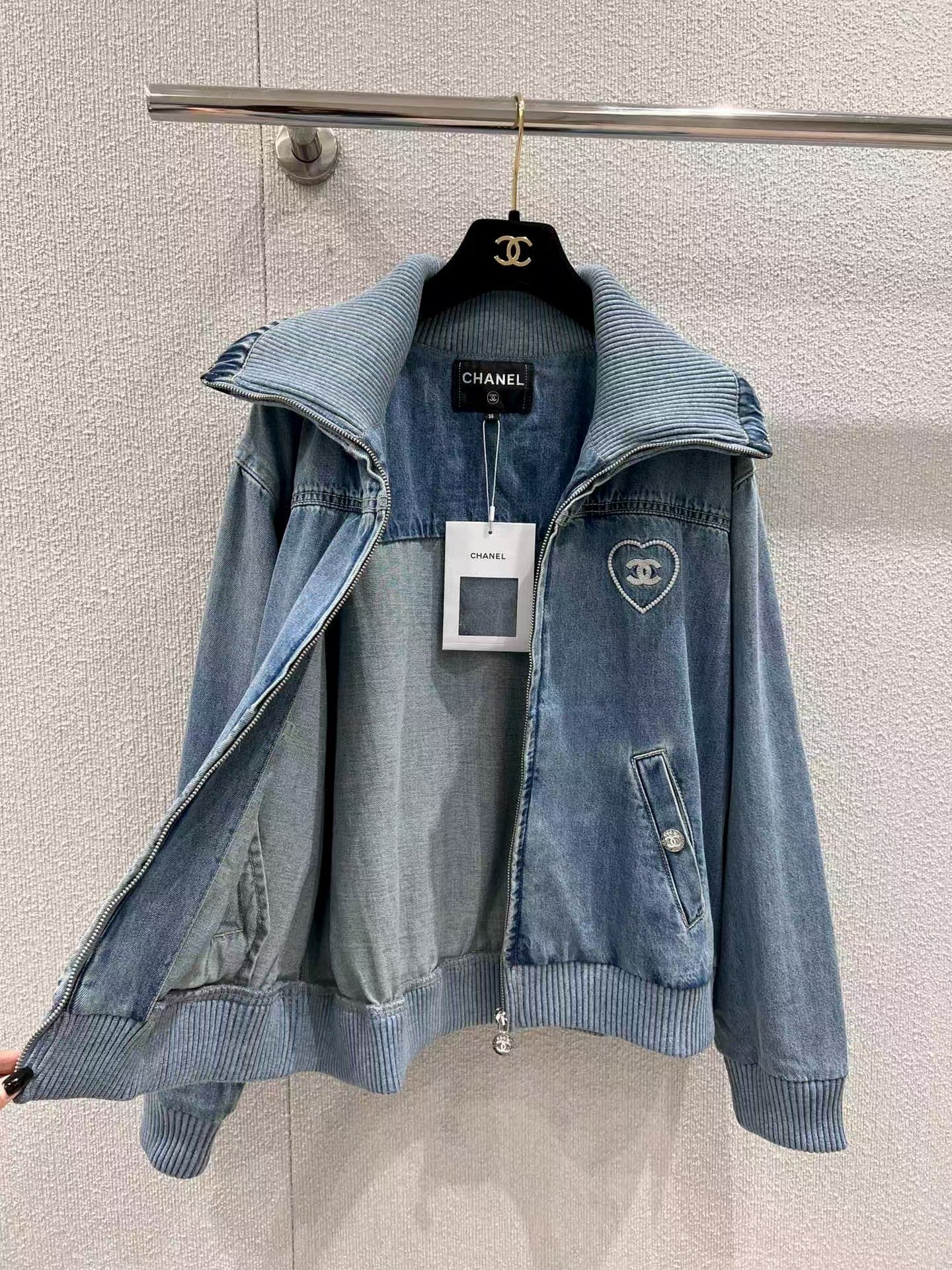 New Heart Embroidered Lapel Denim Jacket