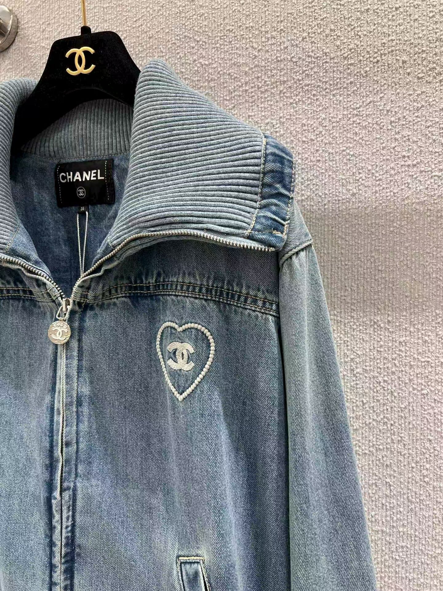 New Heart Embroidered Lapel Denim Jacket