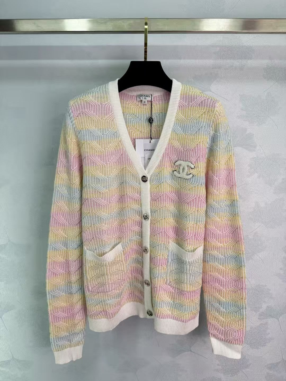 2025 Early Autumn New Color Striped Crochet V-Neck Cardigan