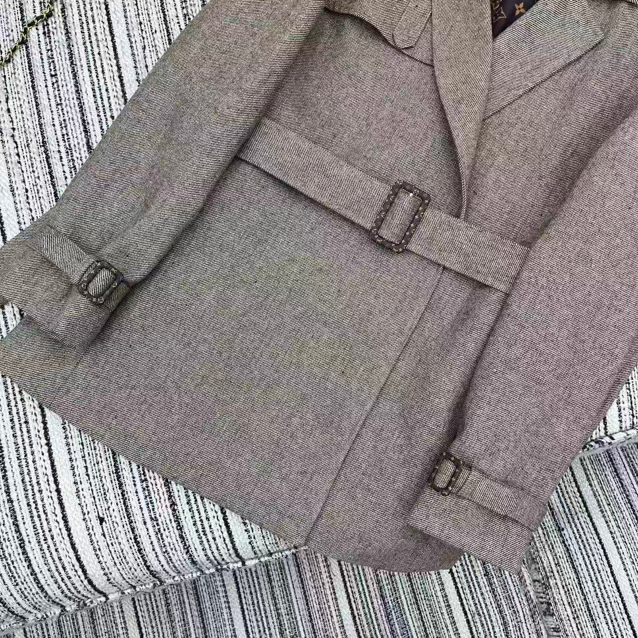 New lapel trench coat style suit jacket