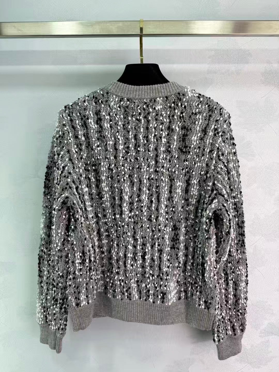 New early autumn round neck knitted cardigan