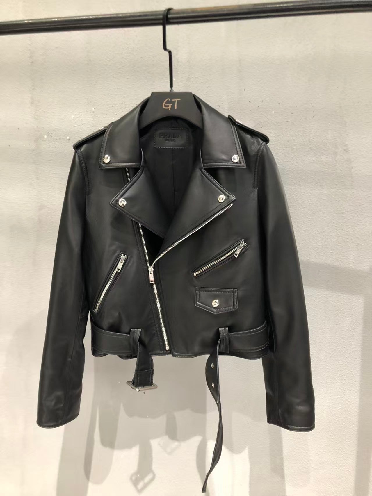 Short sheepskin motorcycle jacket