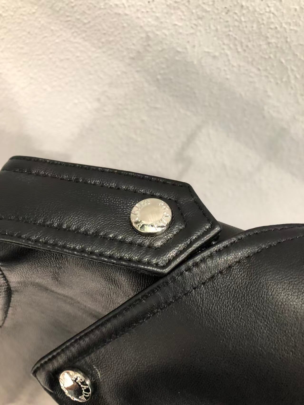 Short sheepskin motorcycle jacket