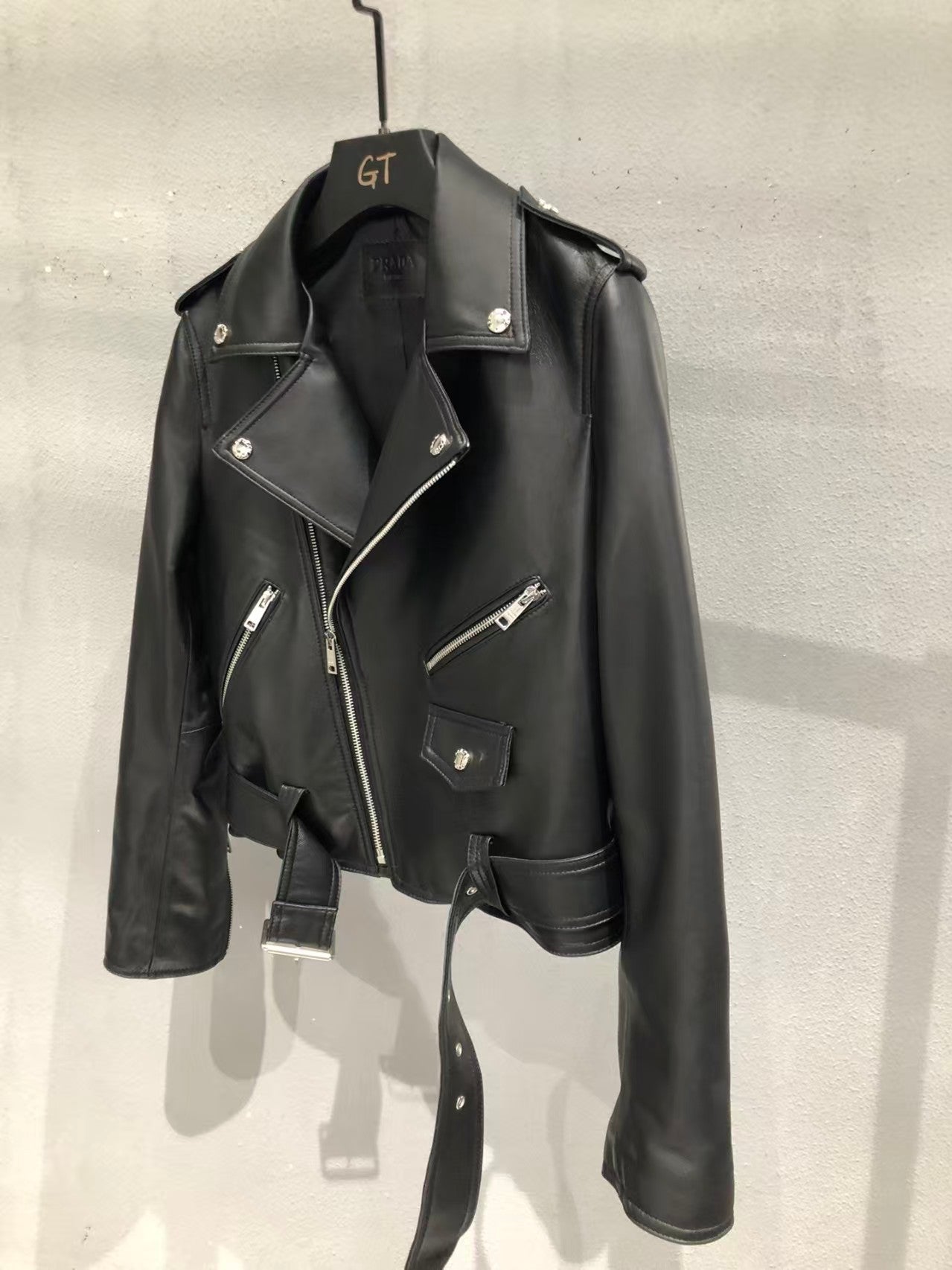 Short sheepskin motorcycle jacket