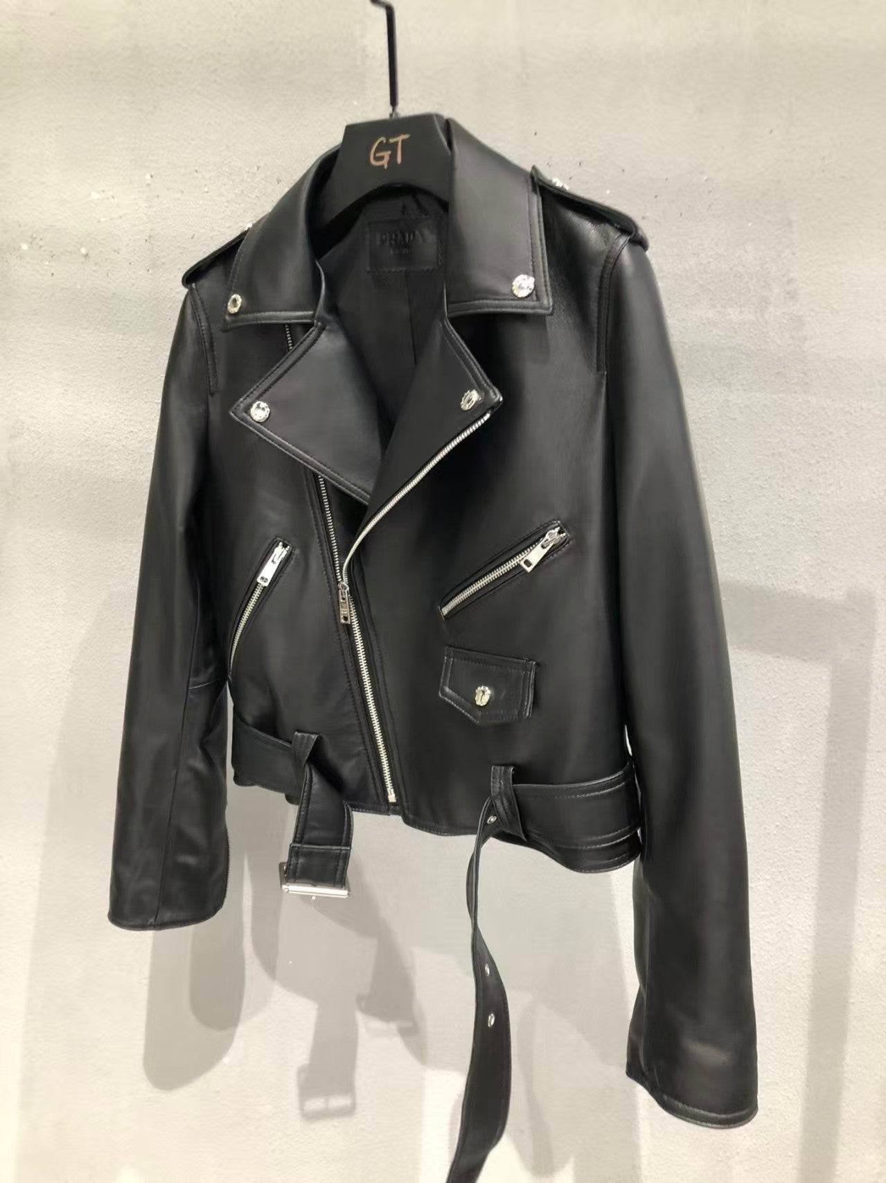 Short sheepskin motorcycle jacket