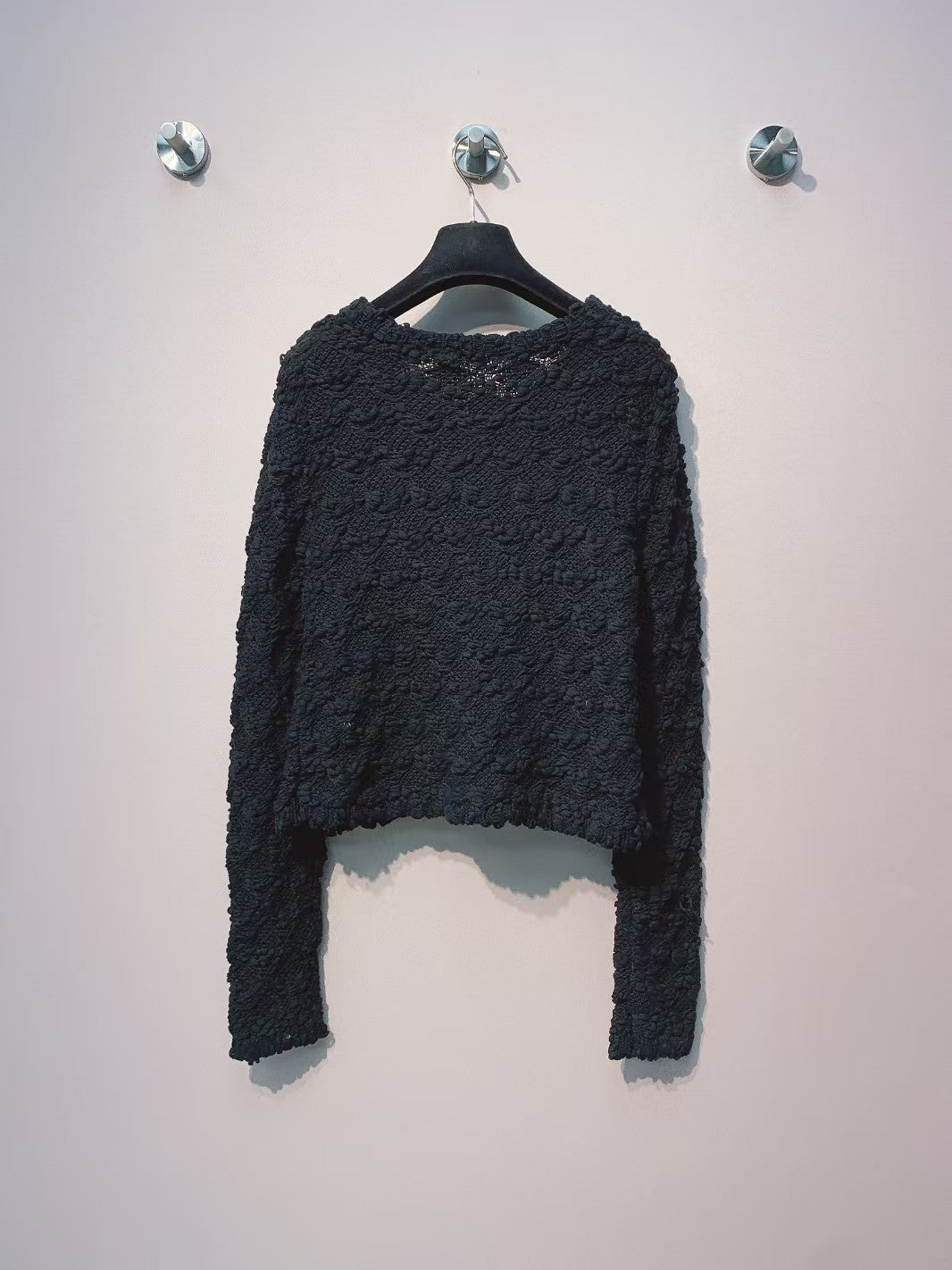 New autumn and winter round neck hollow button top