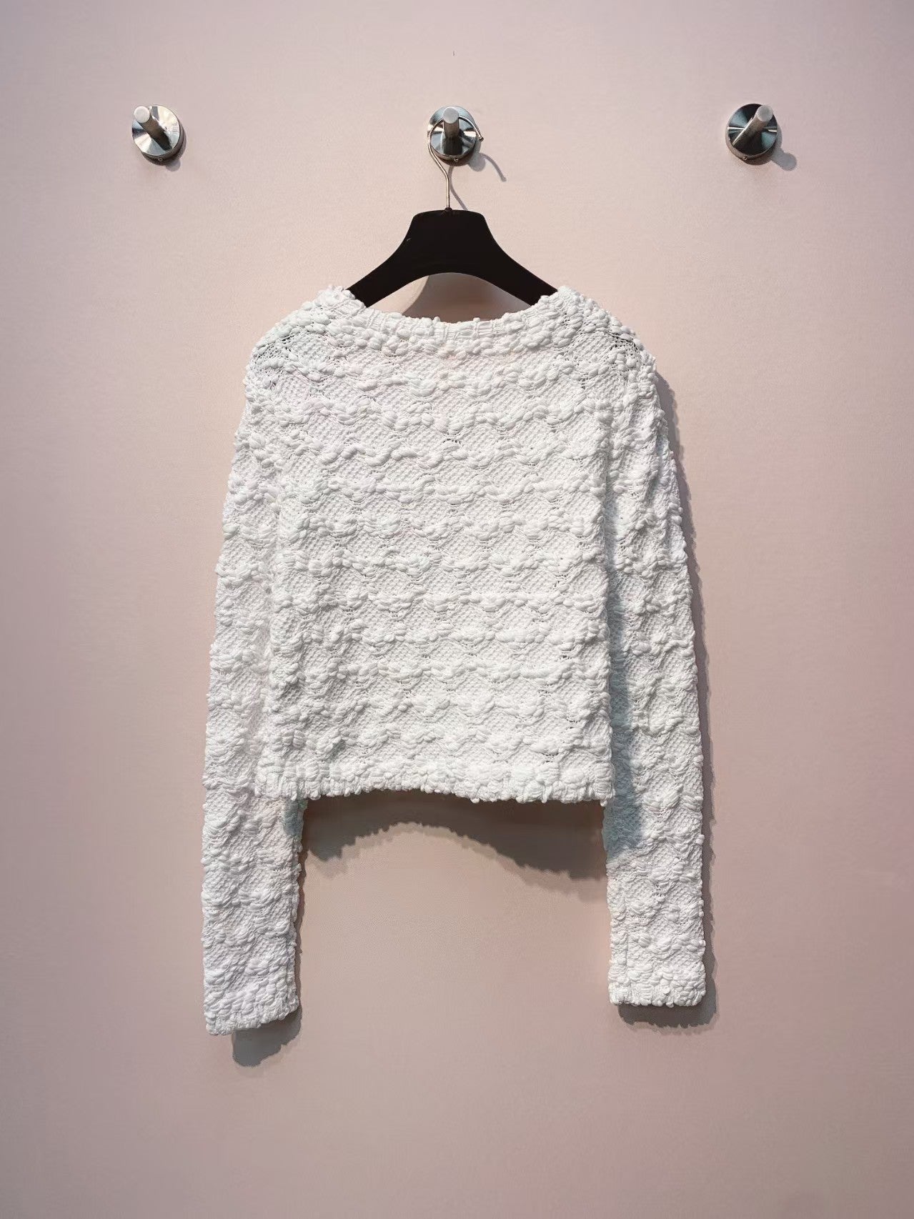 New autumn and winter round neck hollow button top