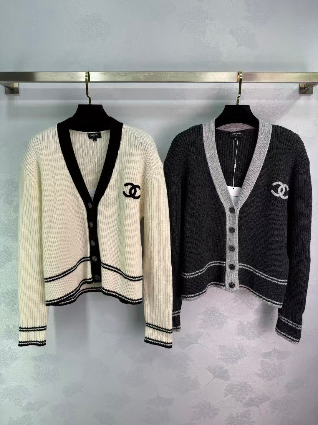 New Early Autumn V-neck Knitted Cardigan