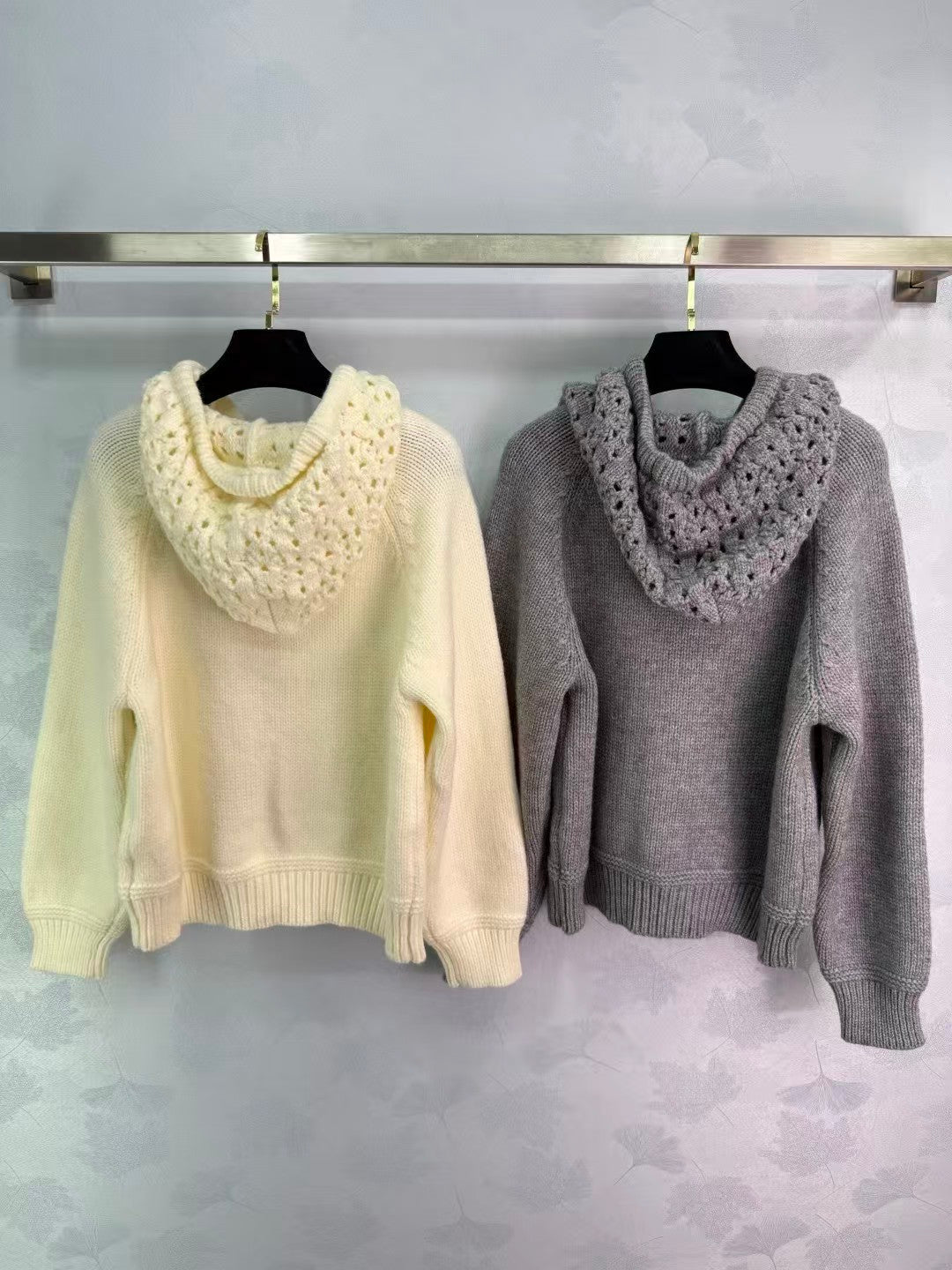 New hooded knitted cardigan