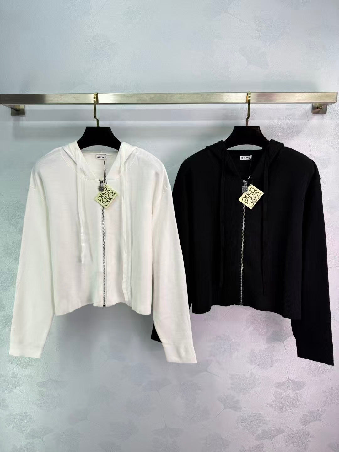 New knitted hooded cardigan