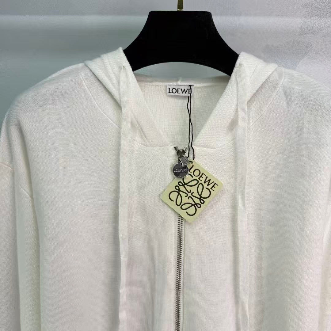 New knitted hooded cardigan