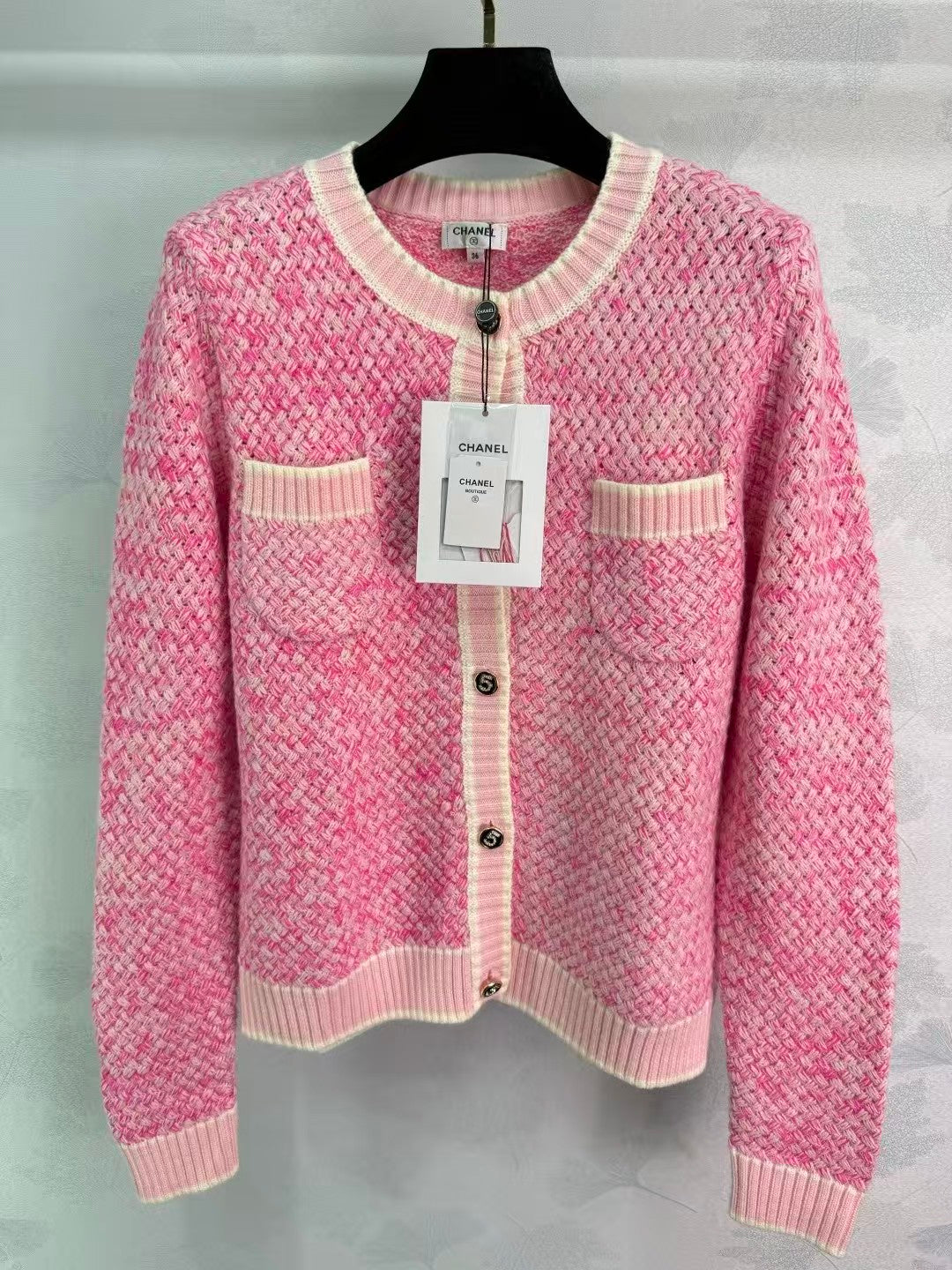 New contrast color knitted cardigan