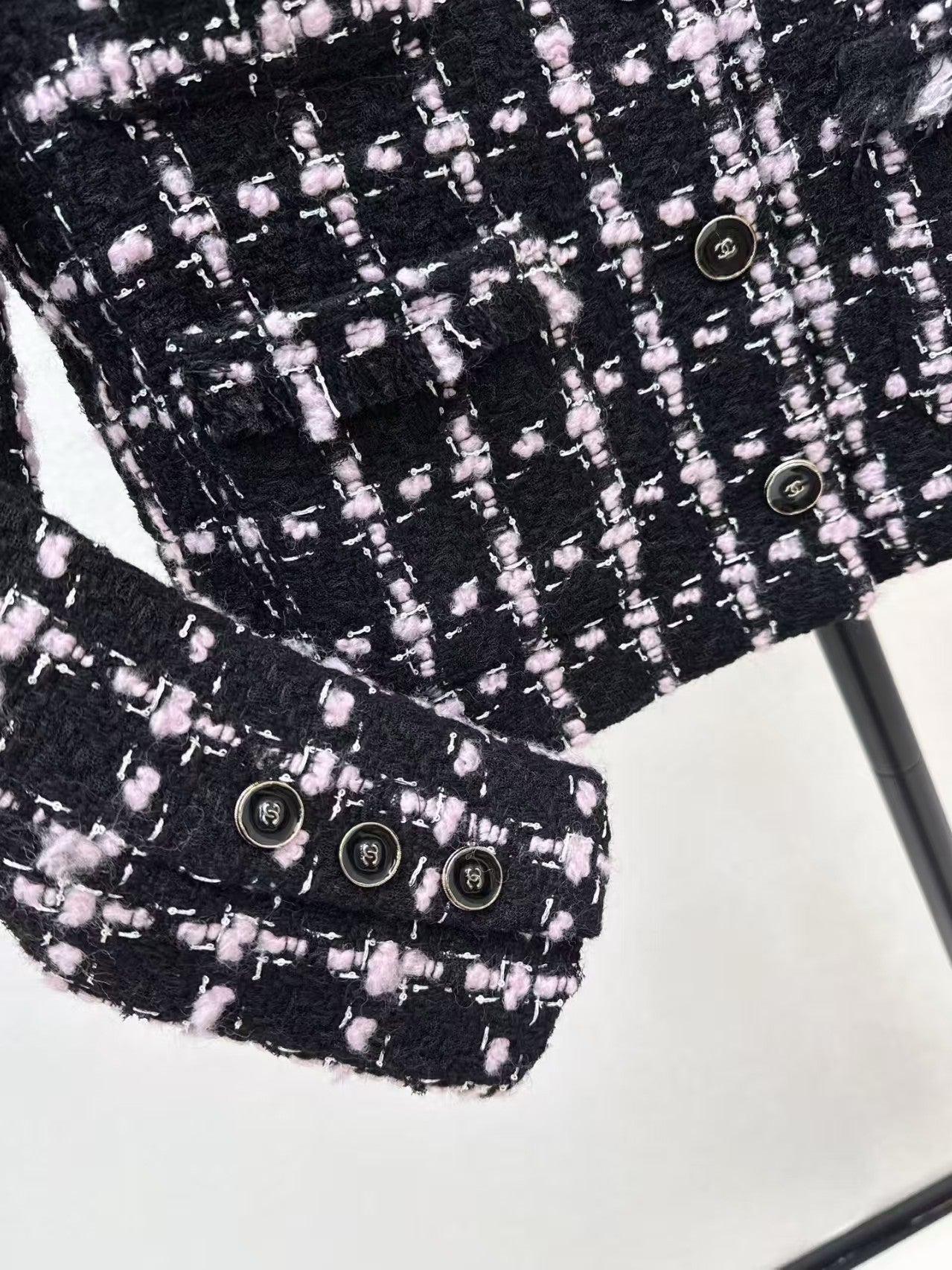 Plaid woven short jacket + A-line skirt