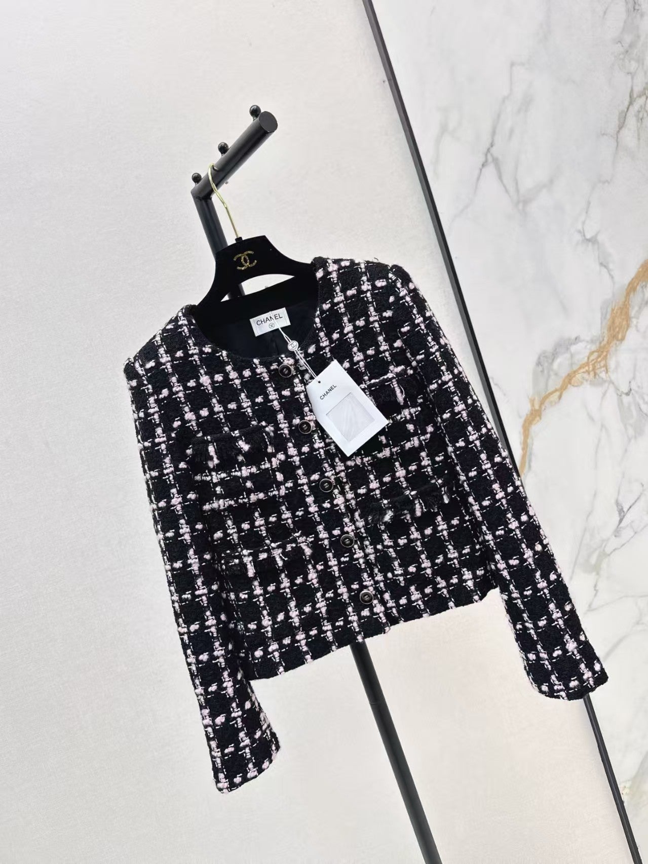 Plaid woven short jacket + A-line skirt