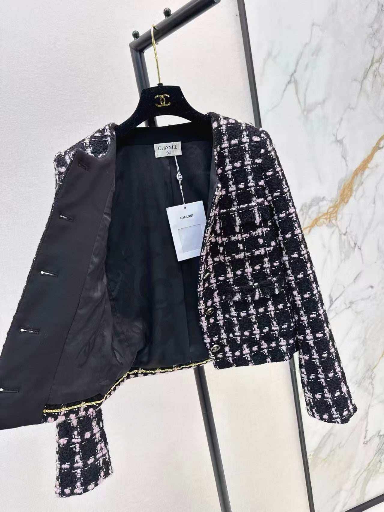 Plaid woven short jacket + A-line skirt