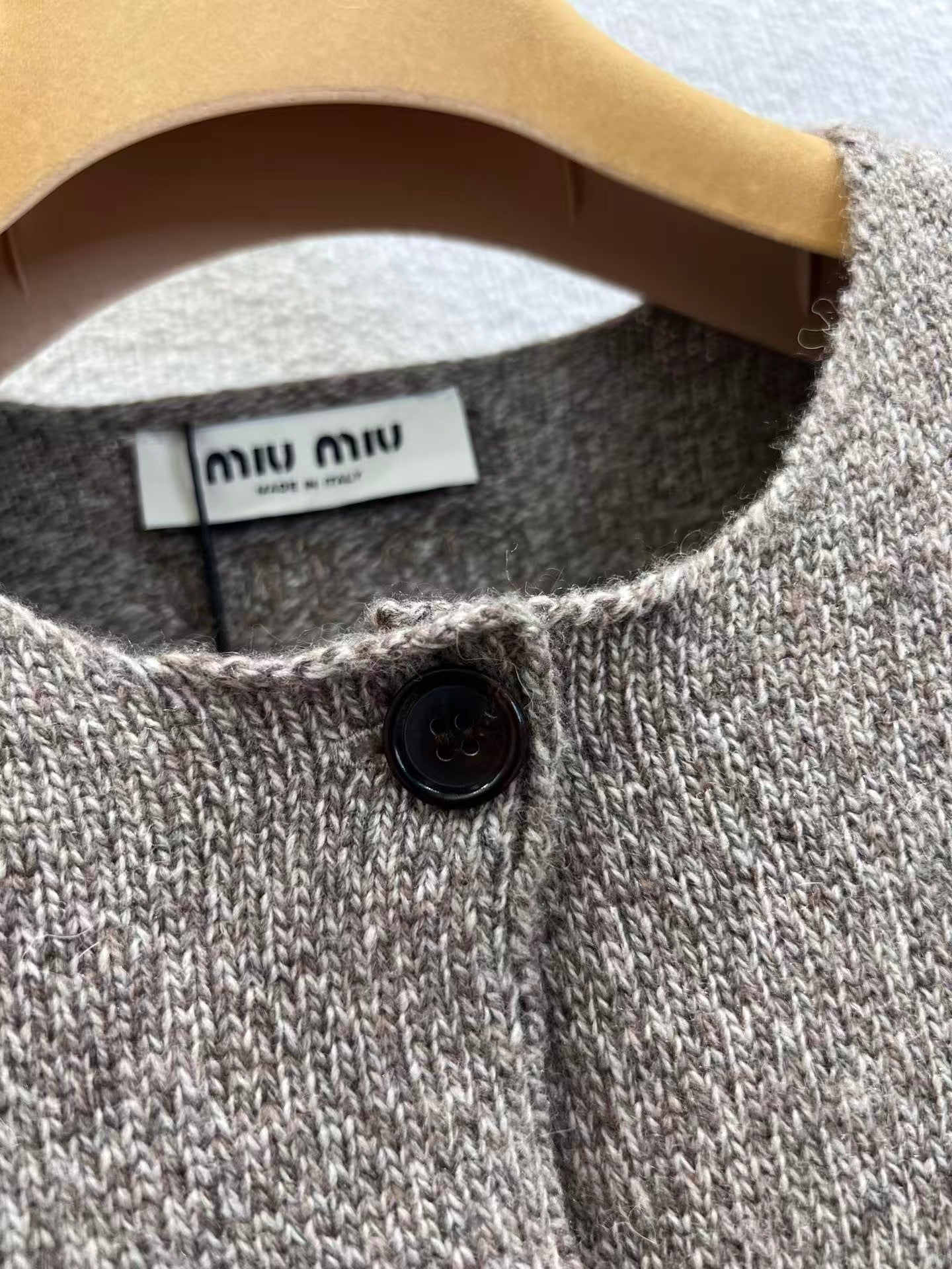 Milk tea brown round neck knitted cardigan