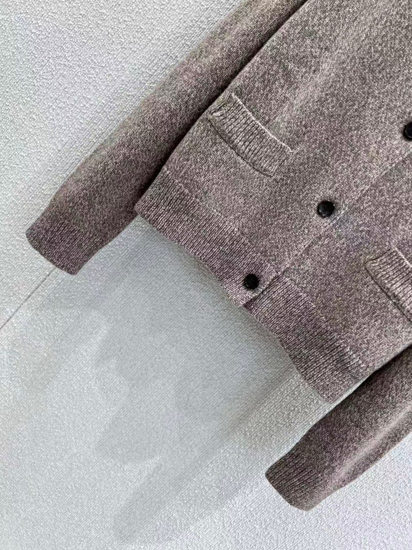 Milk tea brown round neck knitted cardigan