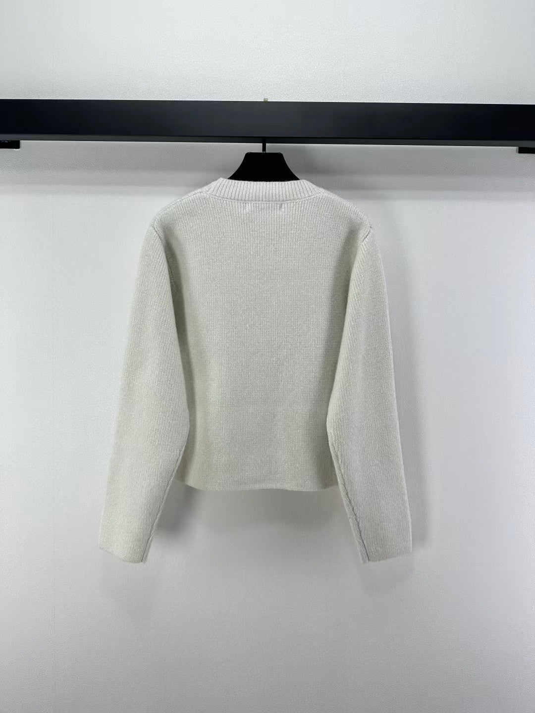 New autumn and winter v-neck silver cardigan