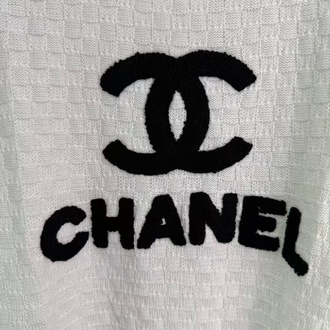 New early autumn knitted tops