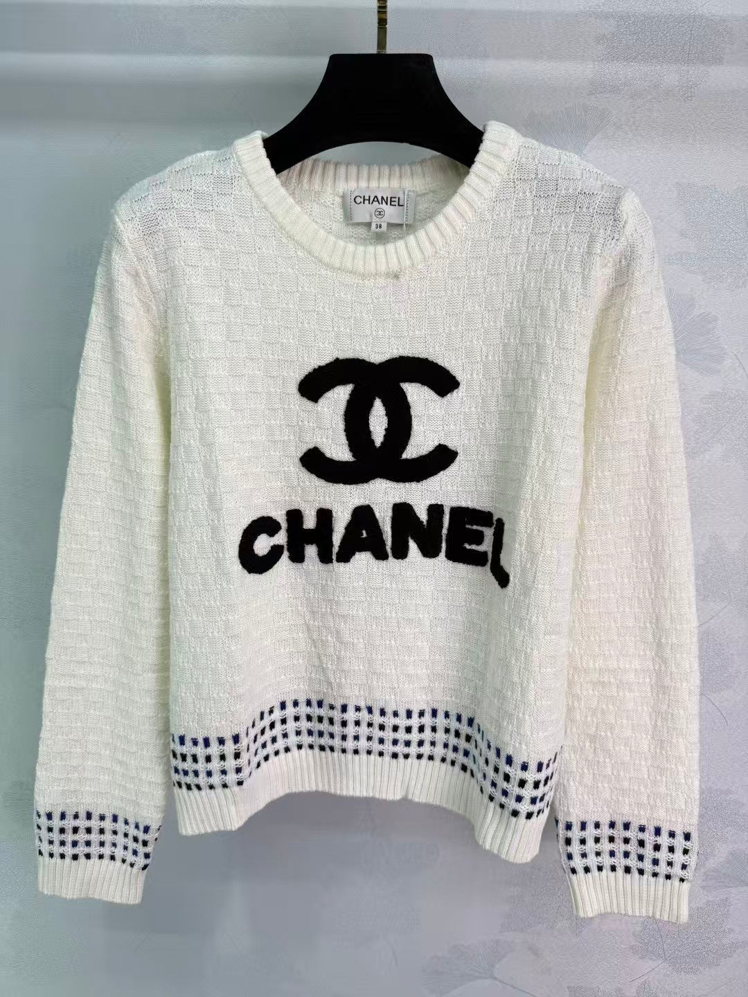 New early autumn knitted tops