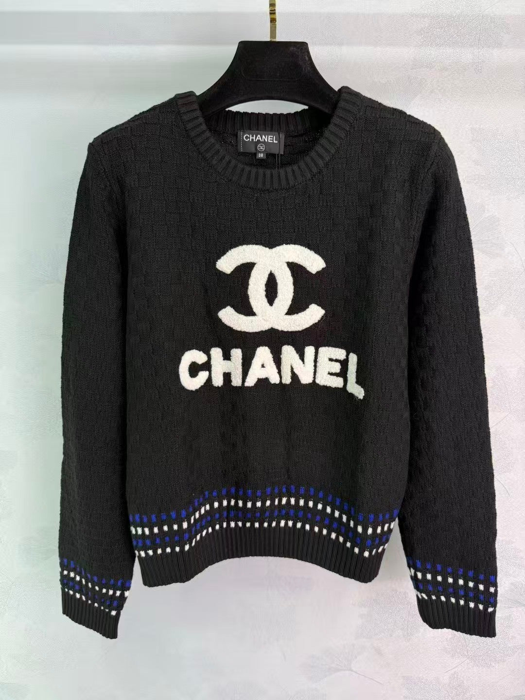 New early autumn knitted tops