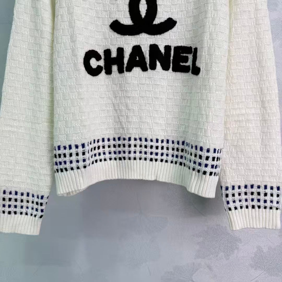 New early autumn knitted tops