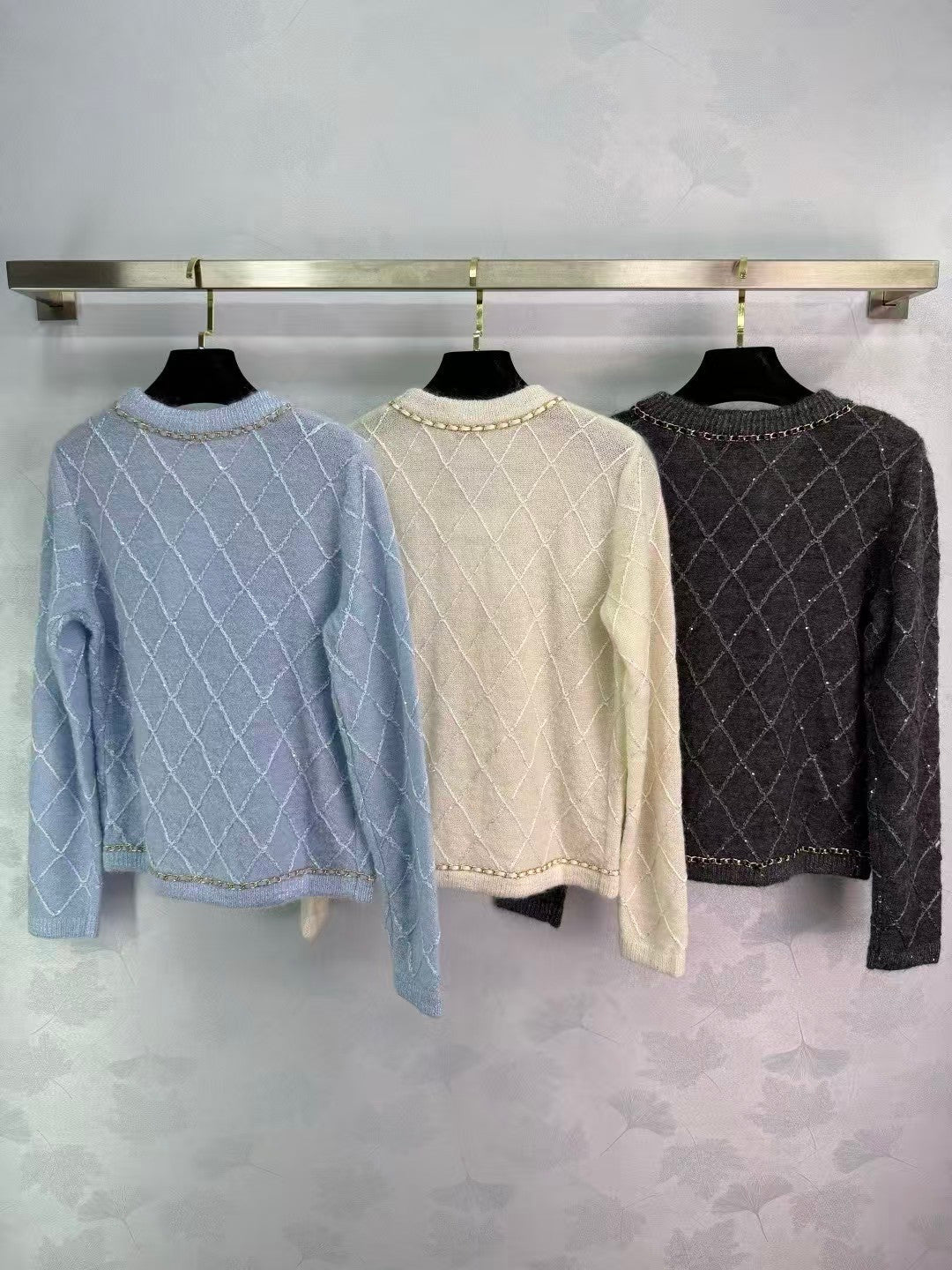 New Diamond Knit V-neck Cardigan