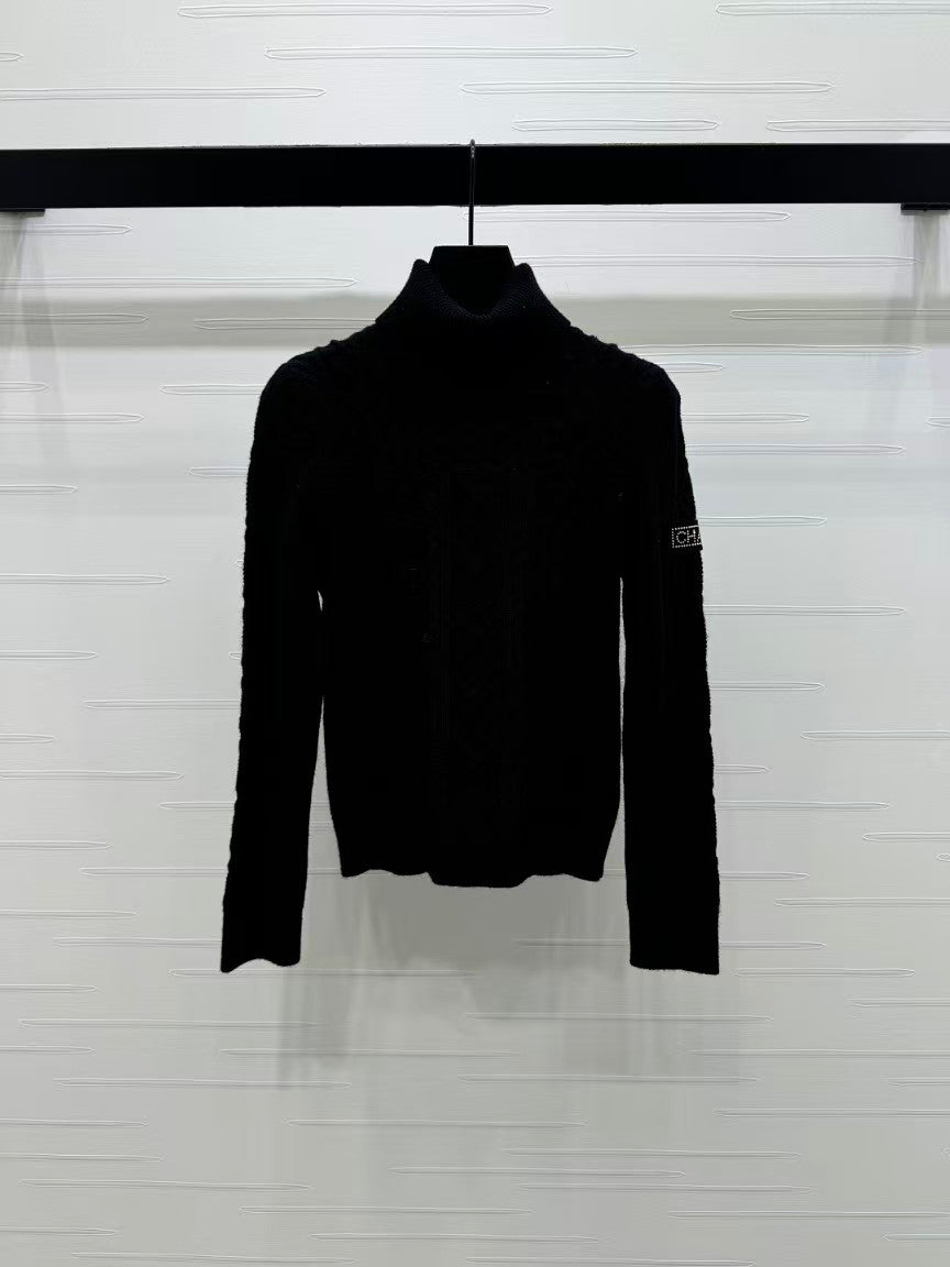 turtleneck knitted long-sleeved sweater